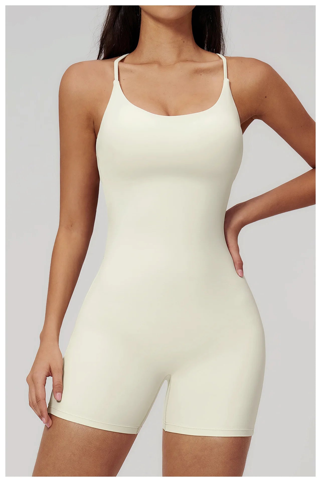 Combinaison Short Activewear Sculptante Dos Ouvert
