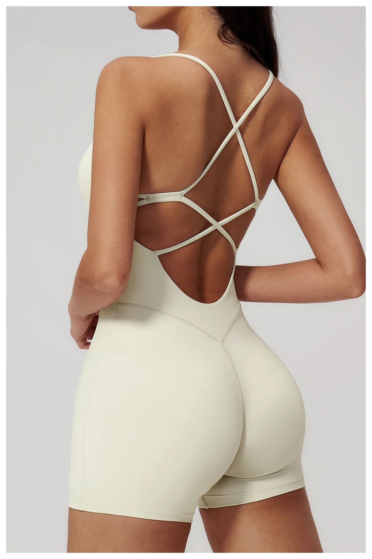 Combinaison Short Activewear Sculptante Dos Ouvert