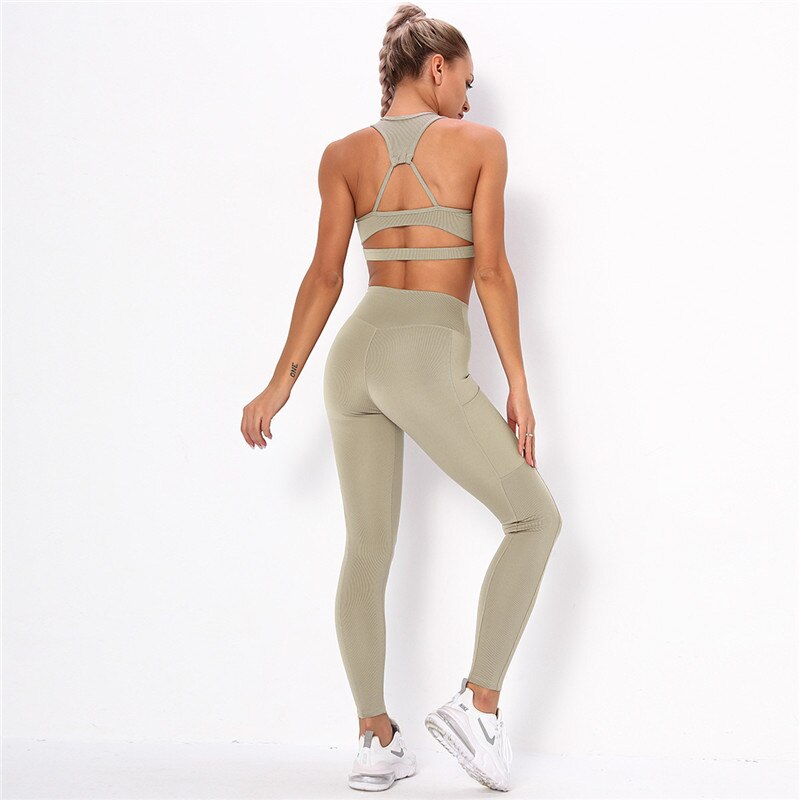 Ensemble de Sport Femme Côtelé – Brassière & Legging Taille Haute avec Poches